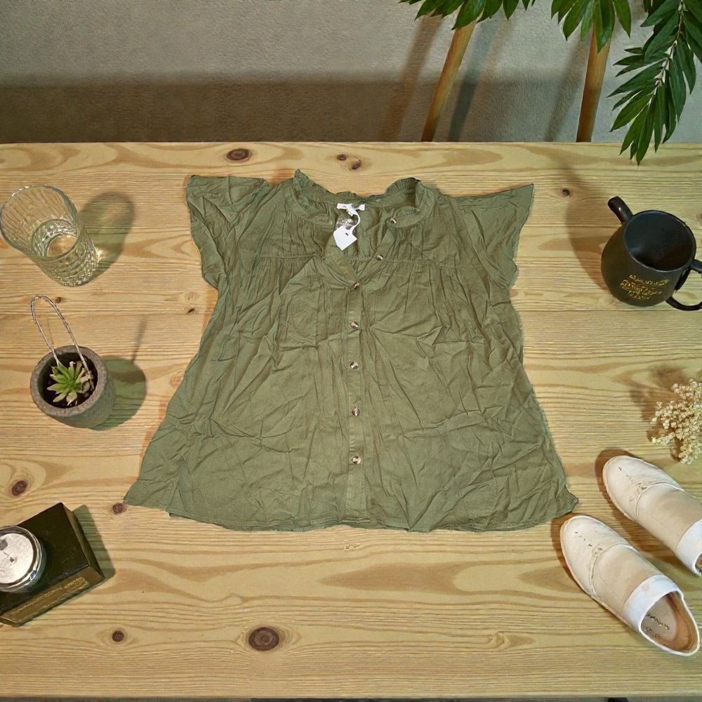 Olive Green Women's Top (1X) NWT